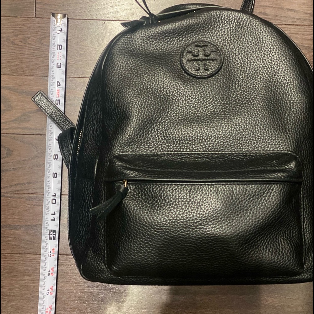 Authentic Tory Burch pure black leather backpack handbag pure black - Picture 4 of 6